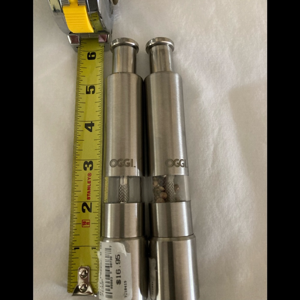 OGGI Stainless steel 6” salt and pepper mills